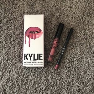 New in box Kylie cosmetics Posie K matte lip kit !